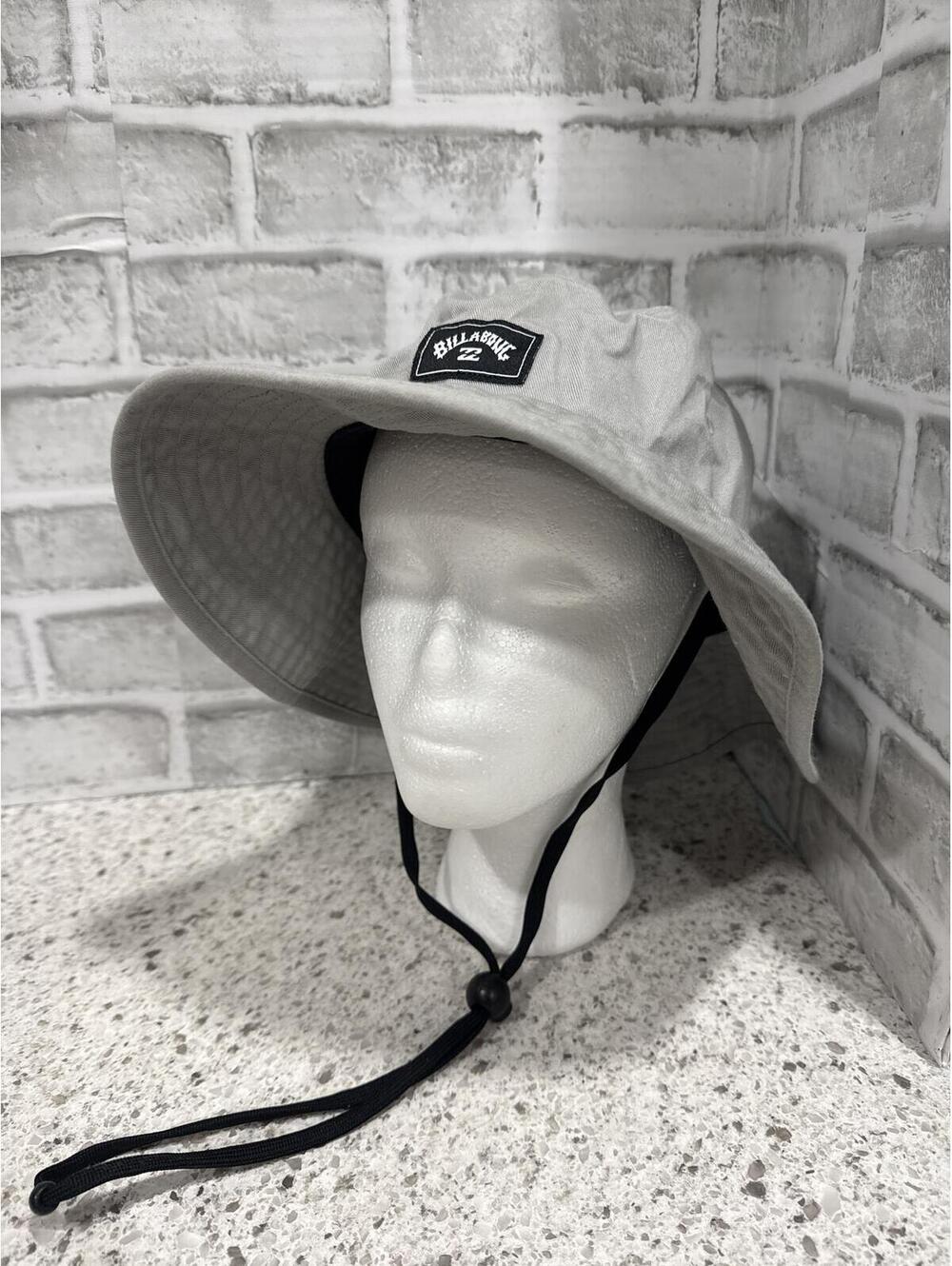 Billabong Gray Cotton Bucket Hat with Chin Strap